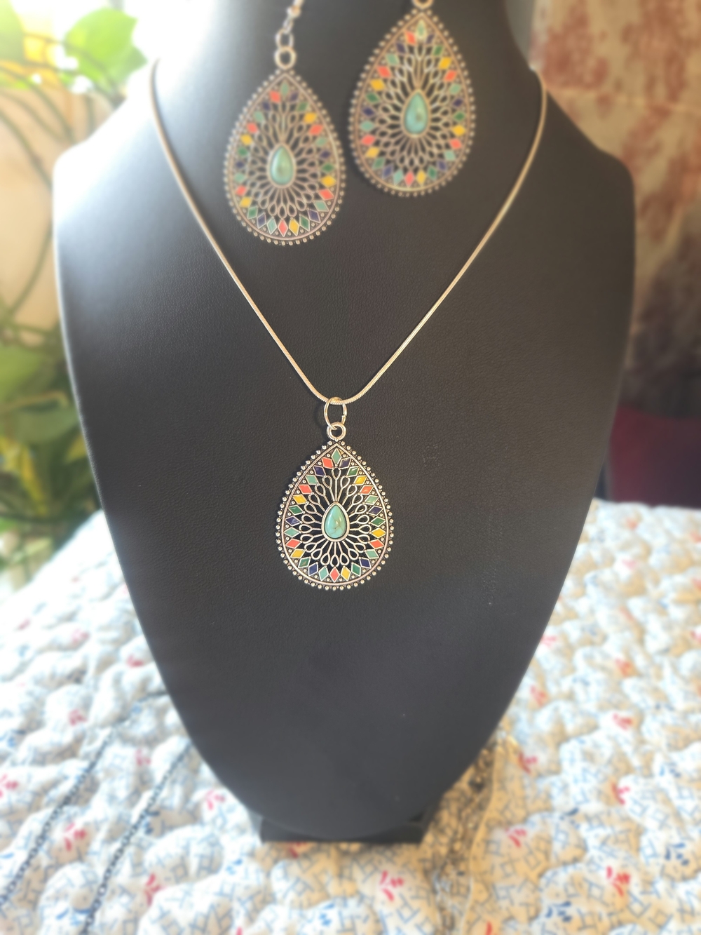Multicolor Teardrop Pendant Necklace and Earring Set